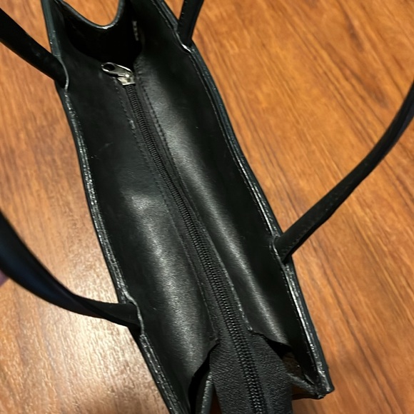 Overland vintage black leather handbag tote - Picture 7 of 7